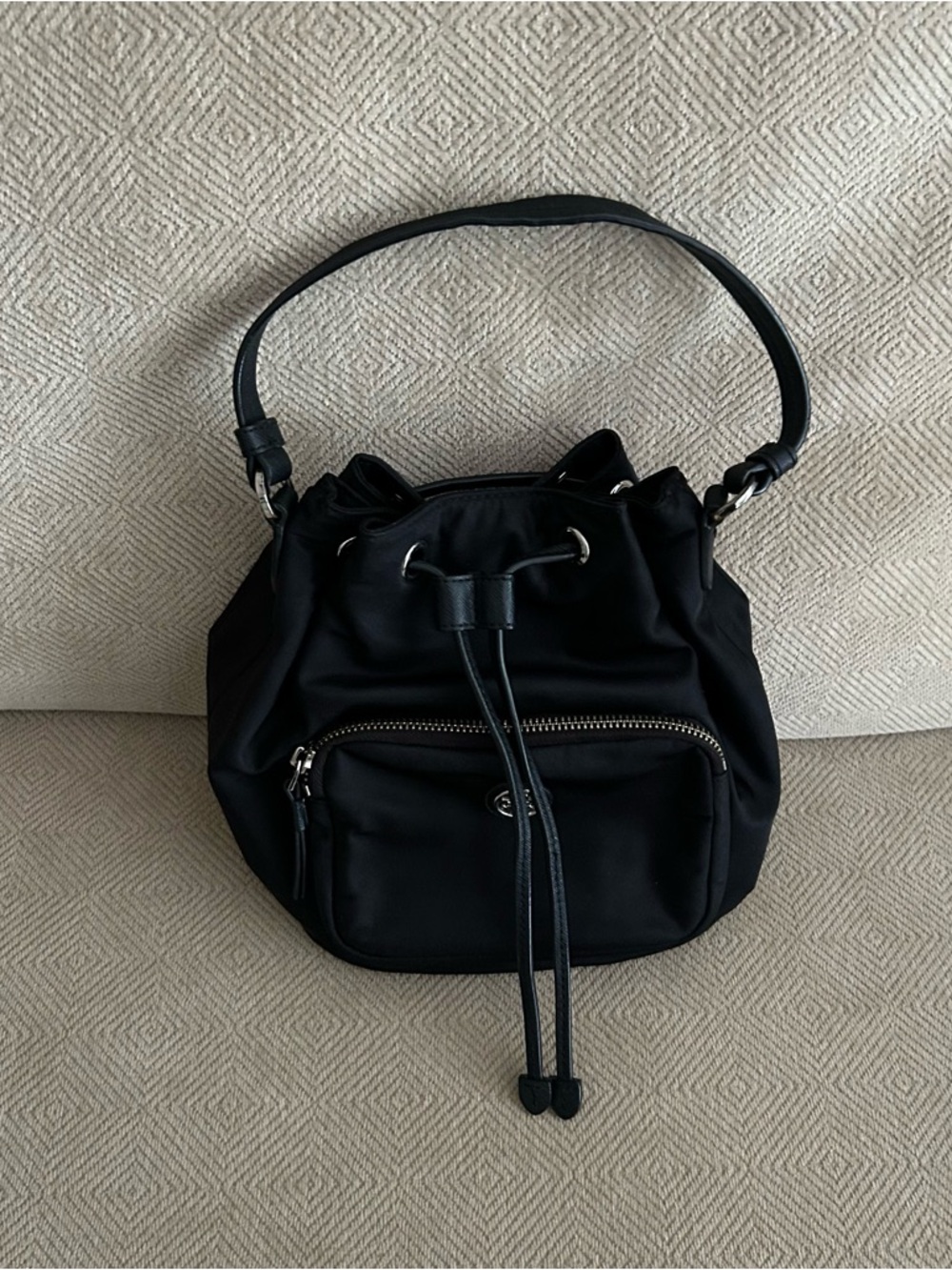 Tory Burch Virginia Nylon women’s bucket black bag